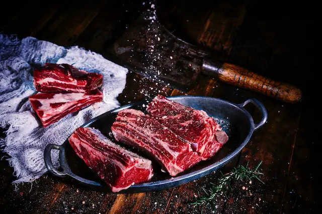 alt="steak in a carnivore diet plan"
